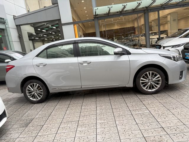 ALTIS 1.8  第4張相片