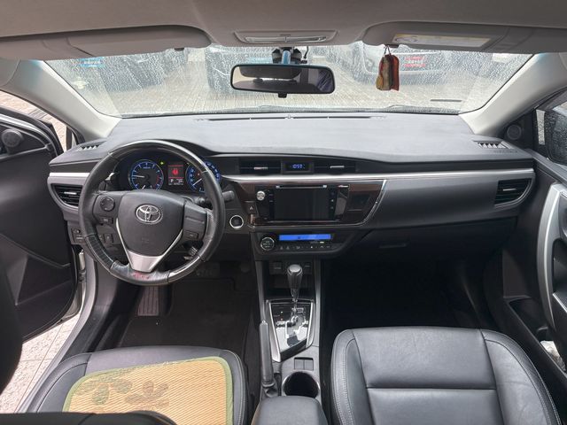 ALTIS 1.8  第10張相片