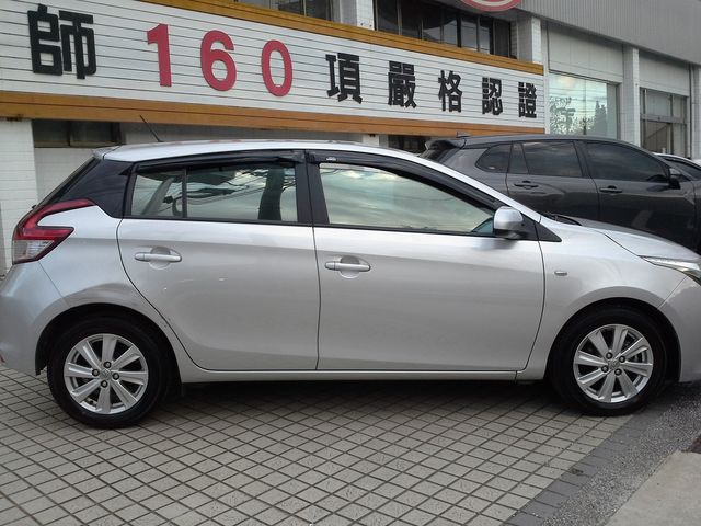 YARIS 1.5  第4張相片