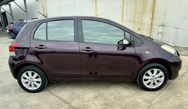 YARIS 1.5  第4張相片