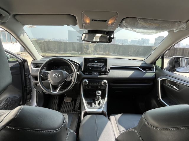 RAV4 2.0  第7張相片