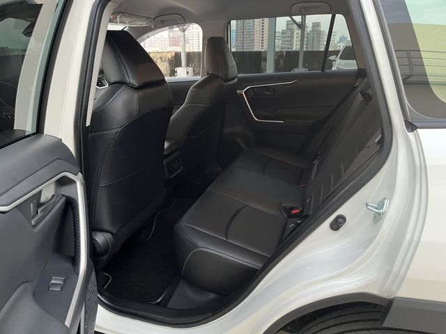 RAV4 2.0  第9張相片