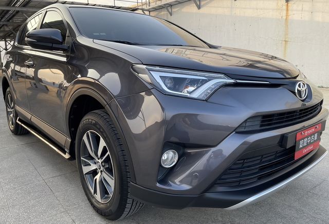 RAV4 2.0  第3張相片
