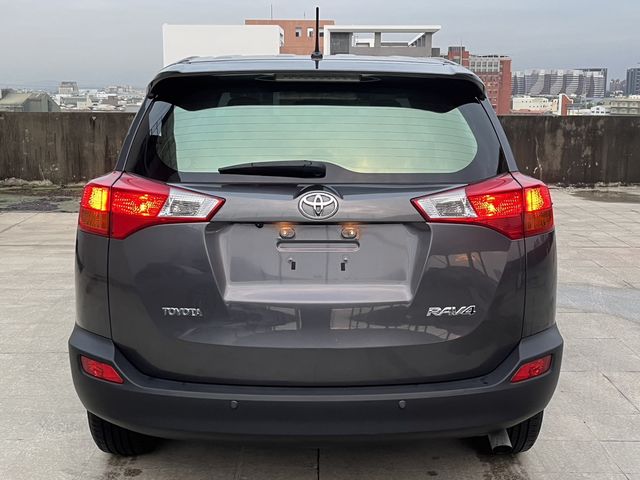 RAV4 2.0  第6張相片