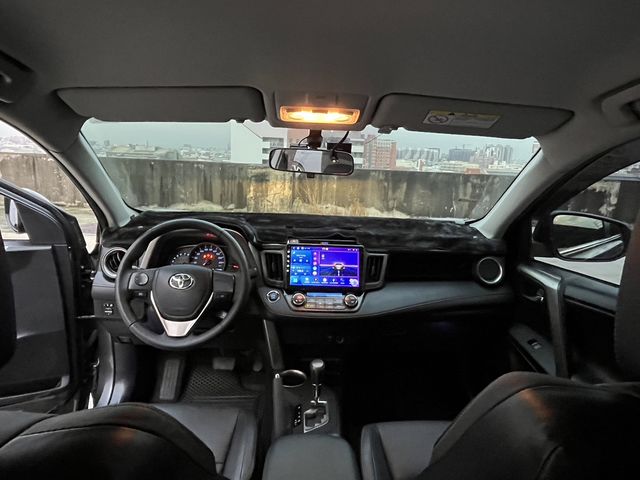 RAV4 2.0  第7張相片