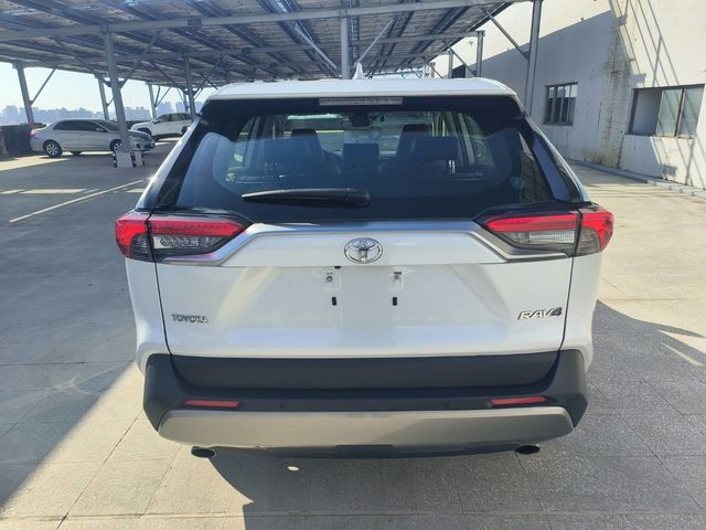 RAV4 2.0  第6張相片