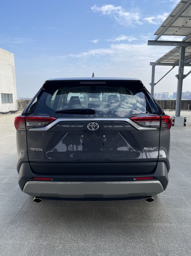 RAV4 2.0  第6張相片