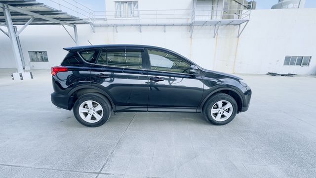 RAV4 2.0  第4張相片