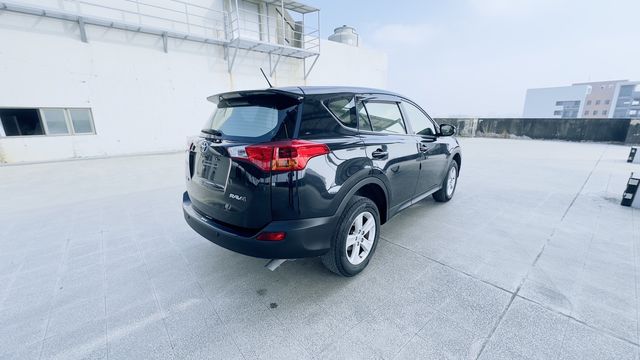RAV4 2.0  第5張相片