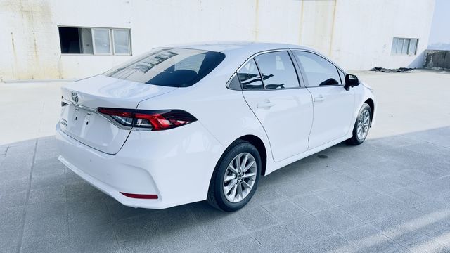 ALTIS 1.8  第5張相片