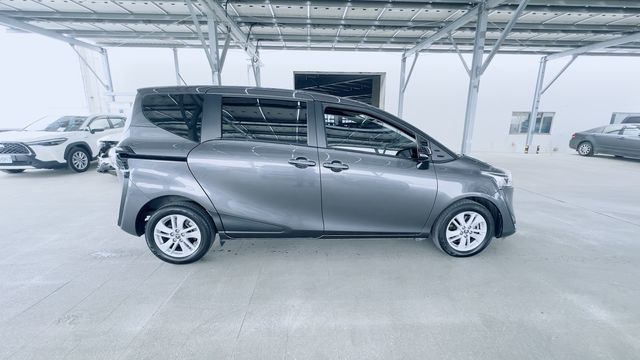 SIENTA 1.8  第4張相片