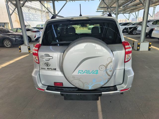 RAV4 2.4 2WD  第6張相片