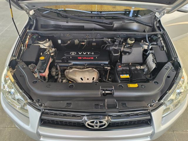 RAV4 2.4 2WD  第10張相片