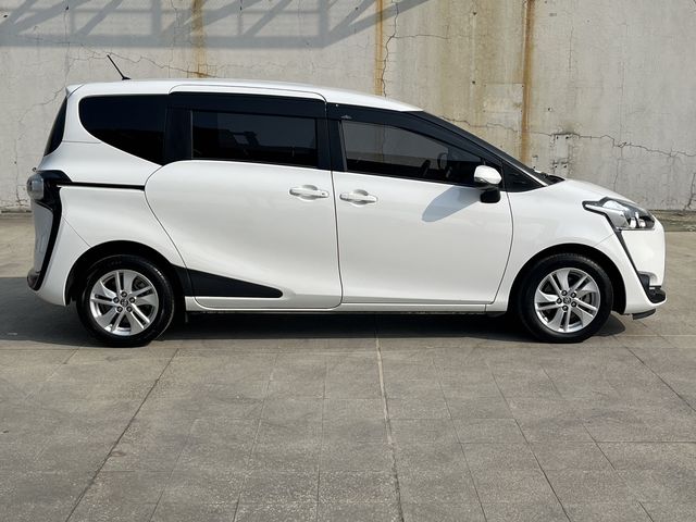 SIENTA 1.8  第4張相片