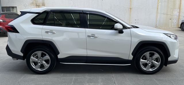 RAV4 2.0  第4張相片