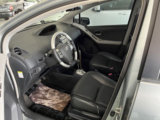 YARIS 1.5  第8張相片