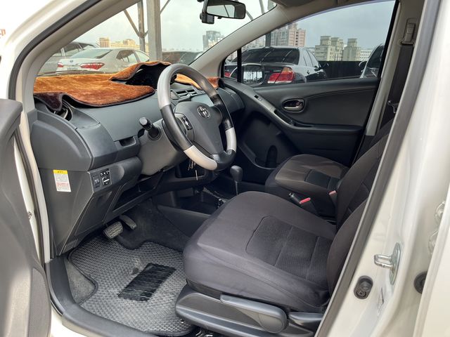 YARIS 1.5  第8張相片