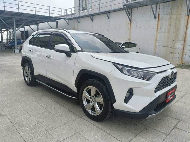 RAV4 2.0  第2張相片