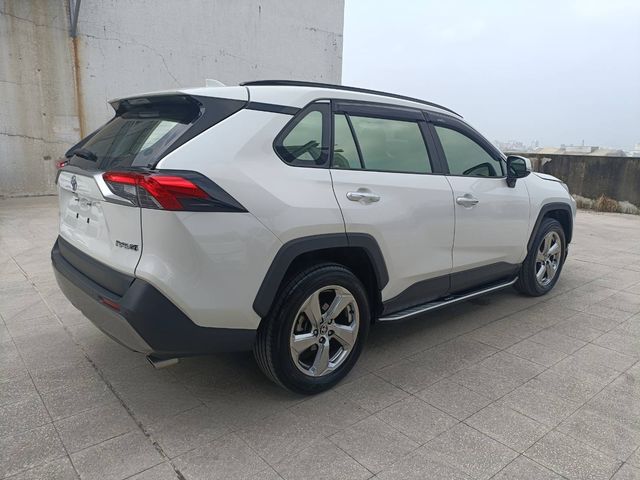 RAV4 2.0  第5張相片