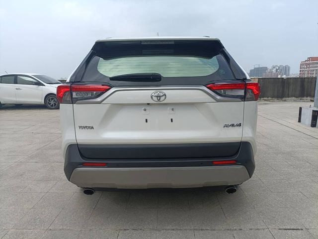 RAV4 2.0  第6張相片