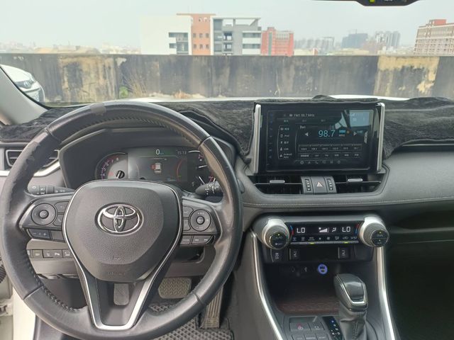 RAV4 2.0  第9張相片