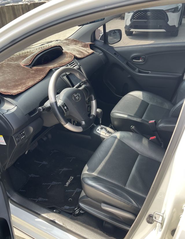YARIS 1.5  第8張相片