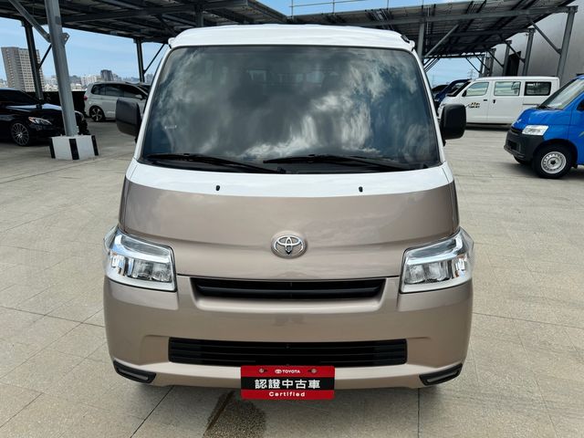 TOWN ACE VAN 5人  第2張相片