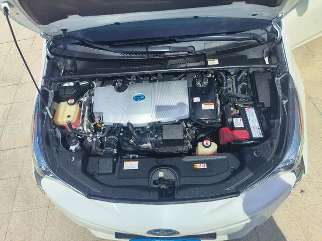 PRIUS 1.8  第10張相片