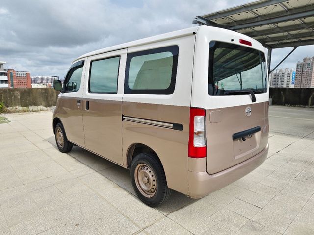 TOWN ACE VAN 5人  第5張相片