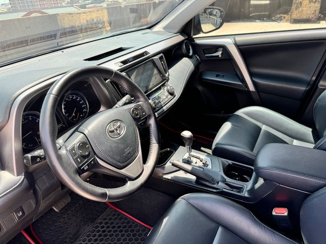 RAV4 2.0  第7張相片