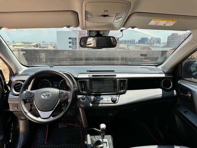 RAV4 2.0  第9張相片