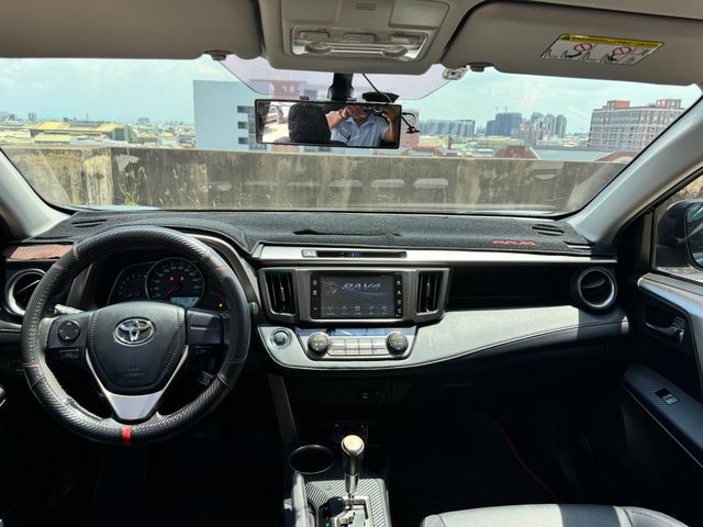 RAV4 2.5  第9張相片