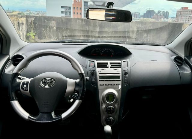 YARIS 1.5  第9張相片