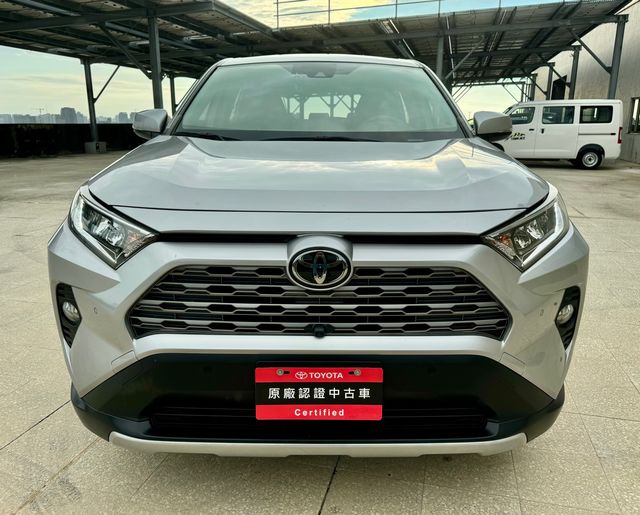 RAV4 2.0  第2張相片