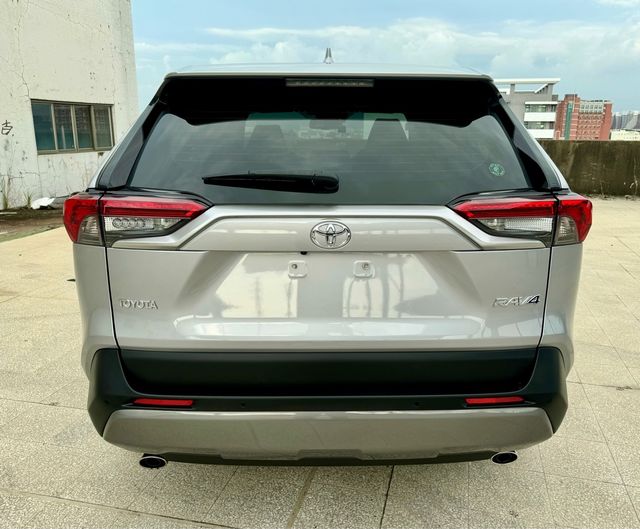 RAV4 2.0  第6張相片