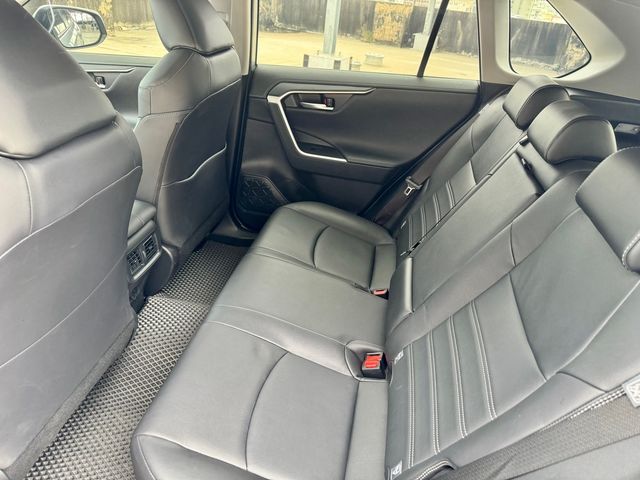 RAV4 2.0  第8張相片
