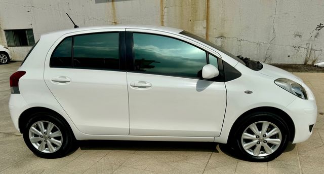 YARIS 1.5  第4張相片