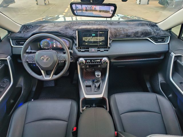 RAV4 2.0  第9張相片