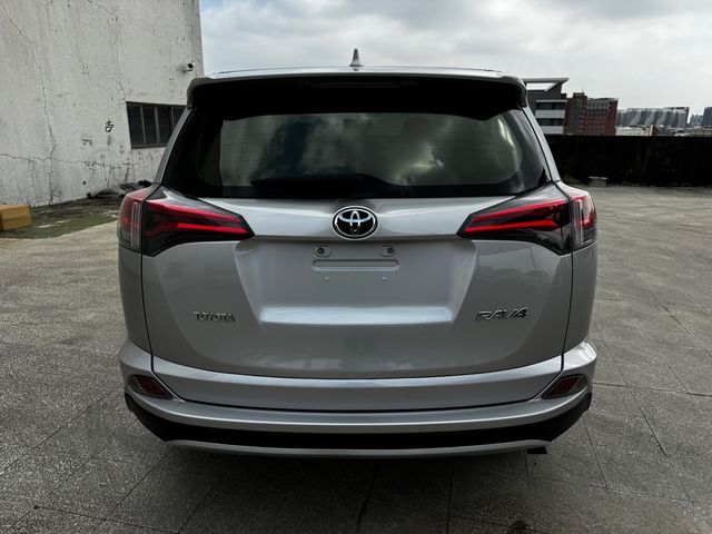 RAV4 2.0  第6張相片