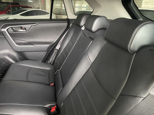 RAV4 2.5 HV  第8張相片