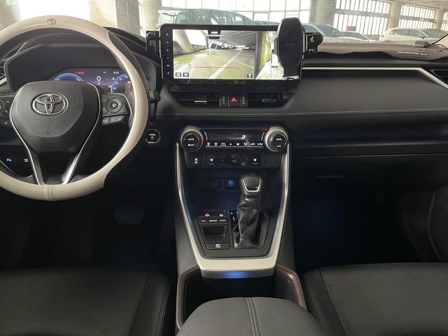 RAV4 2.5 HV  第9張相片