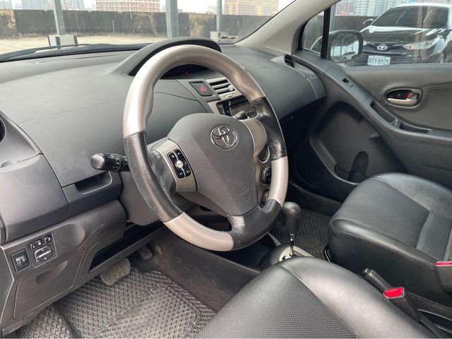 YARIS 1.5  第7張相片