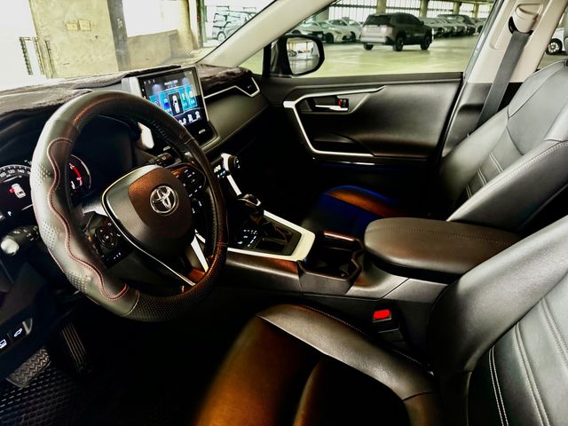 RAV4 2.0  第7張相片