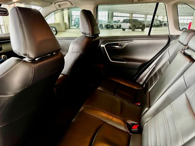 RAV4 2.0  第8張相片