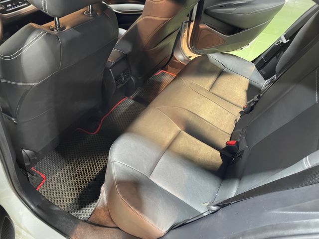 ALTIS 1.8  第9張相片