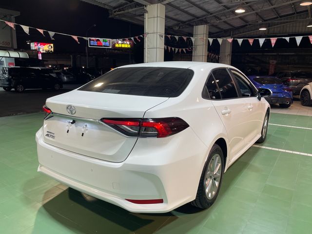 ALTIS 1.8  第5張相片