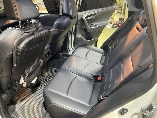 RAV4 2.0  第9張相片