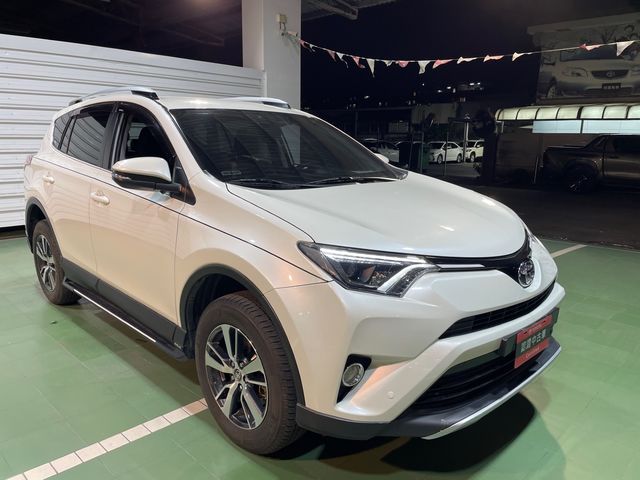 RAV4 2.5  第3張相片