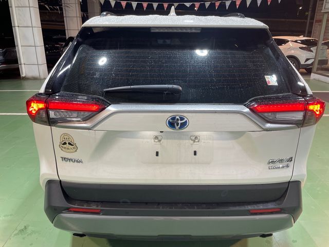 RAV4 2.5 HV  第6張相片