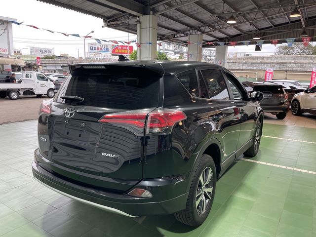 RAV4 2.0  第5張相片